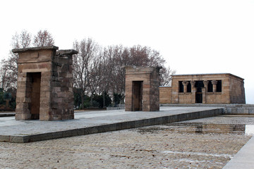 Fototapeta premium Ancient Egyptian temple Debod at wintertime in Madrid, Spain