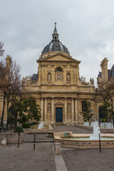 Obraz premium PARIS, FRANCE - DECEMBER 25, 2015: Sorbonne square and Sorbonne edifice. 