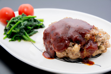 家庭のハンバーグ