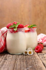 yogurt with berry fruit