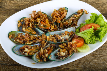 Mussels with garlic