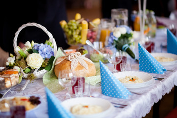 Obraz na płótnie Canvas Beautiful wedding reception table decoration