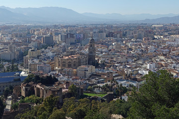 Fototapeta na wymiar Blick vom Castillo de Gibralfaro auf Málaga, Andalusien
