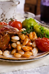 Meat stew with beans