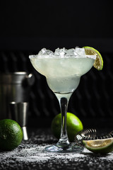 Cocktail, mixology