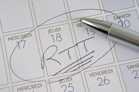 Cong&eacute;s RTT not&eacute;s sur un calendrier