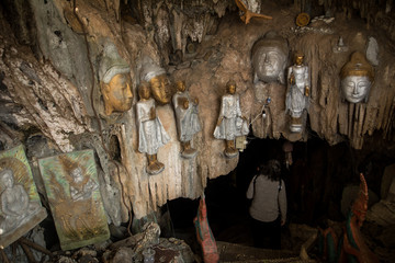 Fototapeta premium Thai sculpture, THAILAND (dark background)