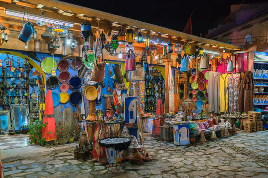 chefchaouen market
