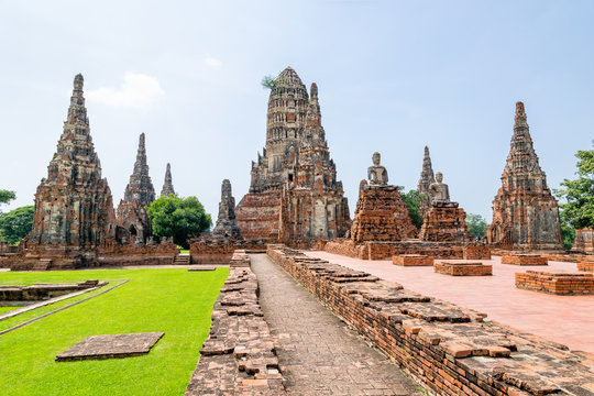 Wat Chaiwatthanaram is ancient buddhist temple, famous and major tourist attraction religious of Ayutthaya Historical Park in Phra Nakhon Si Ayutthaya Province, Thailand
