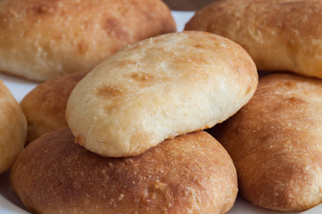 Baking pies baked in an oven.