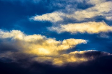 Obraz premium закат, облачное небо, солнечный свет