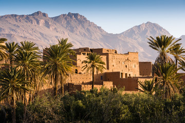Kasbah near Tinerhir at the road to the Gorges du Dades, Morocco - obrazy, fototapety, plakaty
