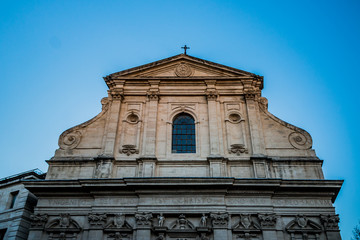 Dans les rues d'Avignon, Musée Lapidaire