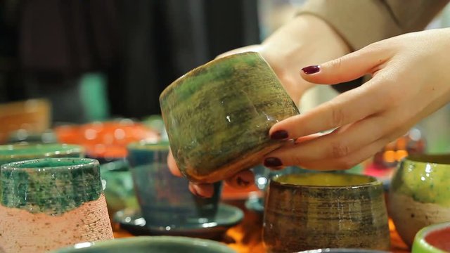 Seasonal exhibition and sale of handcrafted pottery at local department store