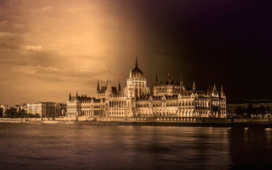 Budapest Parliament timepalse