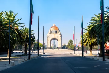 Gordijnen The Monumento to the Revolution in Mexico City © kmiragaya
