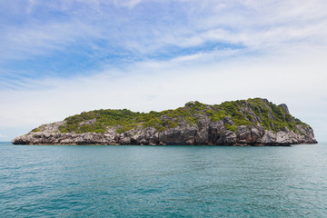Fototapeta premium View of islands from Ang Thong National Marine Park, Thailand