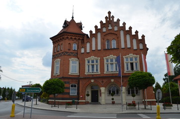 Ratusz w Niepołomicach/Town hall in Niepolomice, Lesser Poland, Poland © Pictofotius