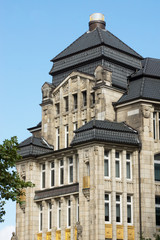 Fototapeta na wymiar Historisches Gebäude an der Spitalerstraße in Hamburg