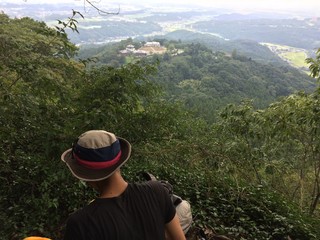 山頂 男性  風景