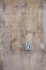 Haus mit alten Schriftzug