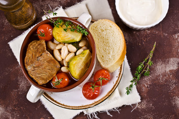 Meat soup with beans