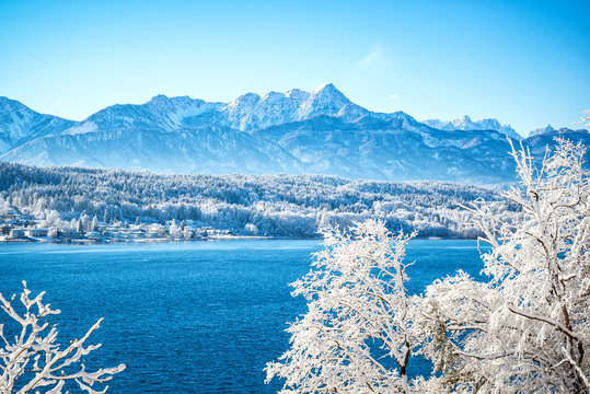 Neuschnee am W&ouml;rthersee - K&auml;rnten - &Ouml;sterreich - Panorama
