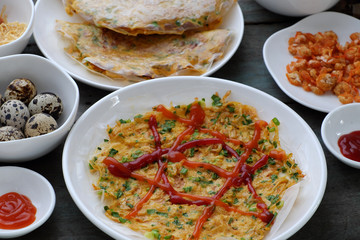 Vietnamese street food, baked girdle cake