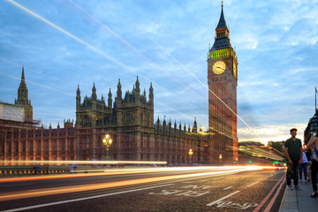 Obraz na płótnie Canvas Big Ben and Westminster bridge in London, Uk.