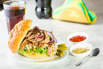 pulled pork burger