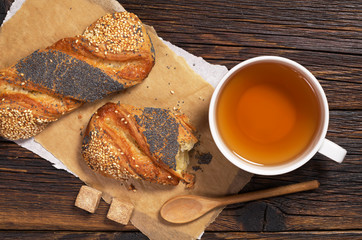 Tea and buns with seeds