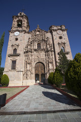 Fototapeta na wymiar Facade of the Templo San Cayetano church in Guanajuato in Mexico (North America)