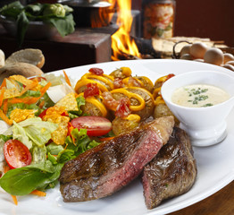 vegetable, roast beef and mashed potatoes