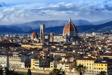 Fototapeta na wymiar Cathedral Santa Maria del Fiore (Duomo) and giottos bell tower (campanile), Jenuary 2017, Florence, Tuscany, Italy