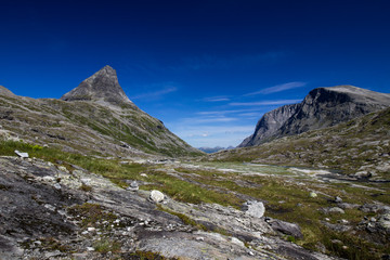 Fototapeta na wymiar Trollstigen road in Meiadalen in Norway