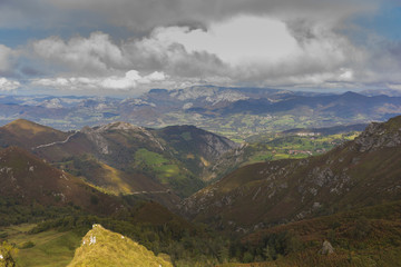 Fototapeta premium Peaks of Europe in Covadonga (Asturias, Spain).