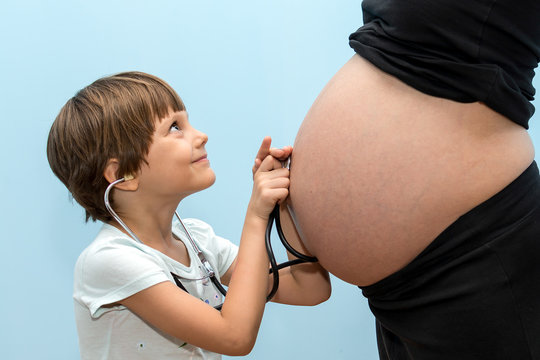 Listening mother's tummy