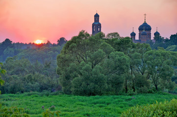 Fototapeta na wymiar Sunset over the monastery