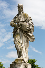 Fototapeta na wymiar Statue on Piazza of Prato della Valle, Padova, Italy.