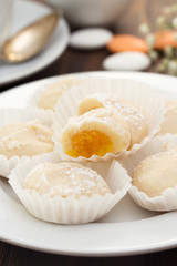 portuguese queijinhos de amendoa com ovos