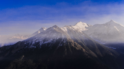 montagne enneigée