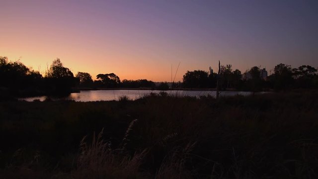 Sonnenuntergang auf Harrison Island, Insel in Perth, Hauptstadt Westaustraliens, Australien