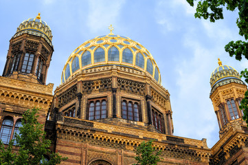Fototapeta na wymiar Golden Domes of the New Synagogue, Berlin, Germany