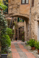 Fototapeta na wymiar Scorci del centro storico del borgo ligure di Dolceacqua, Imperia, Liguria, Italia