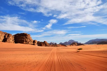 Tuinposter Woestijnlandschap Wadi Rum-woestijn, Jordanië