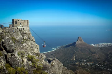 Papier Peint photo autocollant Montagne de la Table Station de téléphérique au sommet de Table Mountain, Cape Town, Afrique du Sud