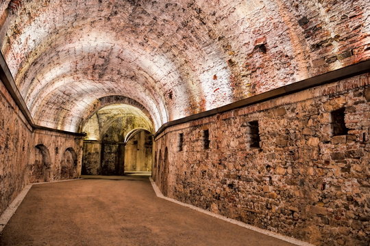 Lucca, Katakomben
