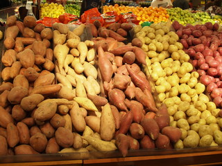 沢山の種類の芋