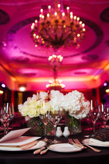 beautiful wedding design, chic restaurant, catering at a restaurant