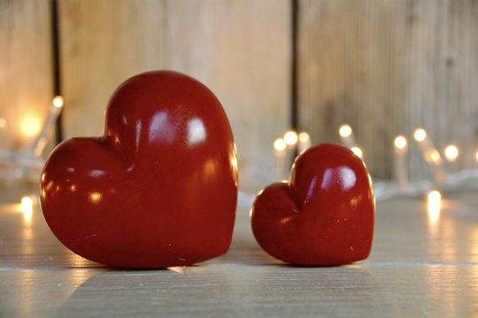 zwei rote Herzen